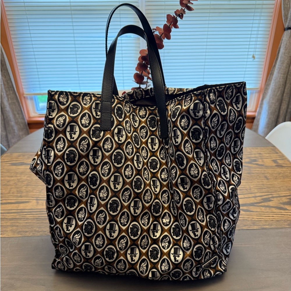 Prada Tessuto Stampado Tabacco Esquire Tecno Saffiano Shopper Tote Reversible
